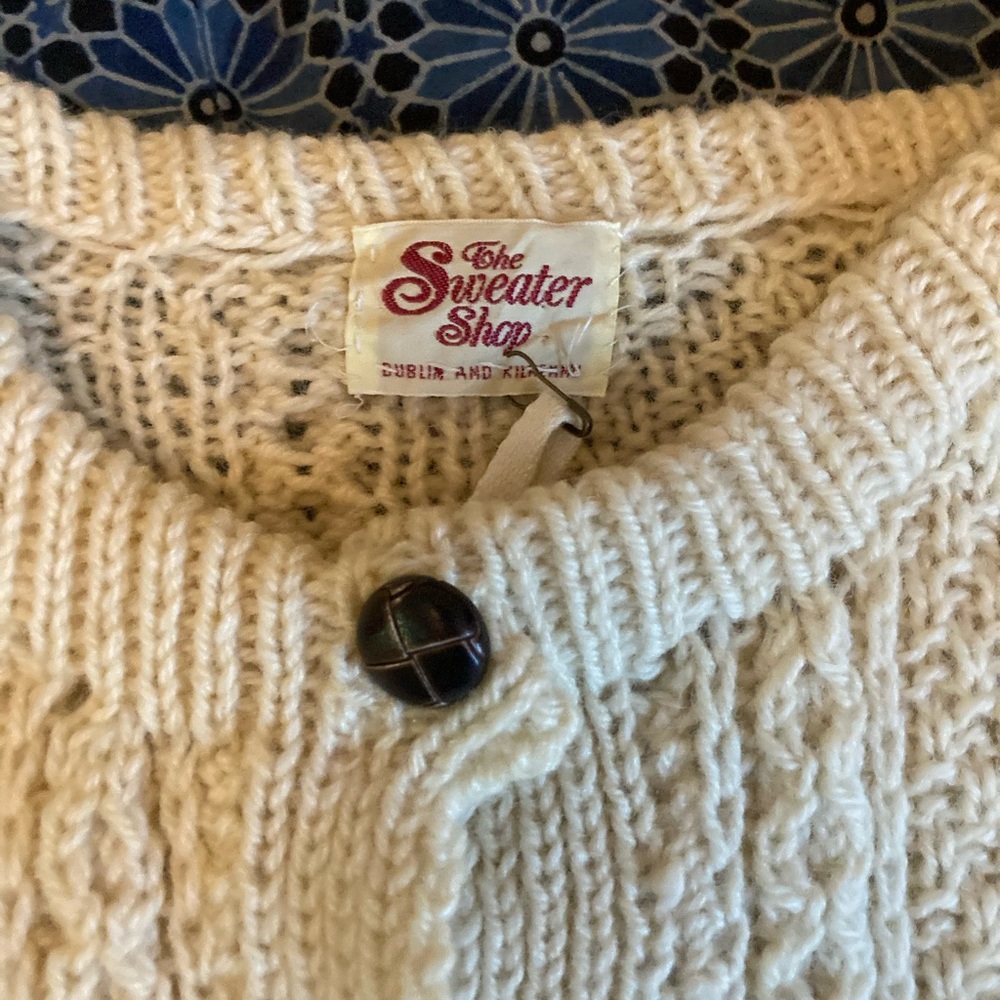 Urban Outfitters Cropped Fisherman Sweater - Picture 2 of 3